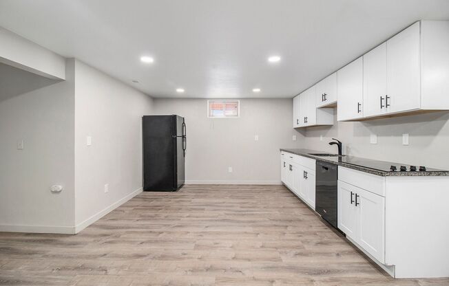 Garden Level 2 Bed, 1 Bath Duplex Available in South Denver!