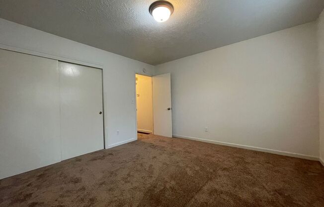 2 beds, 1 bath, 1,672 sqft, $2,145, Unit 11630