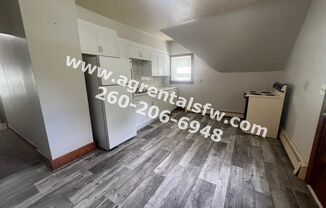 2 beds, 1 bath, 1,064 sqft, $850, Unit Apt 3