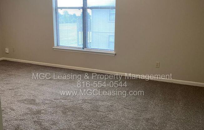 2 beds, 1 bath, 850 sqft, $925, Unit 515-C Sky Vue Dr