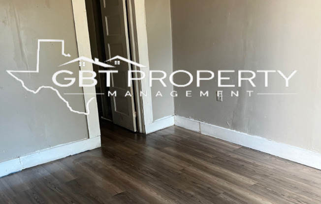 LPP 906 E Cotton St.