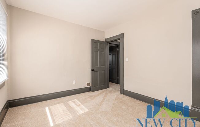 2 beds, 1 bath, $1,289