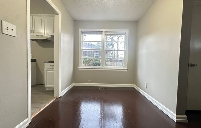 3 beds, 1 bath, $1,195