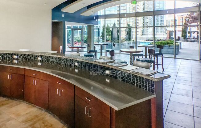 1 bed, 1 bath, 669 sqft, $2,300, Unit 2107