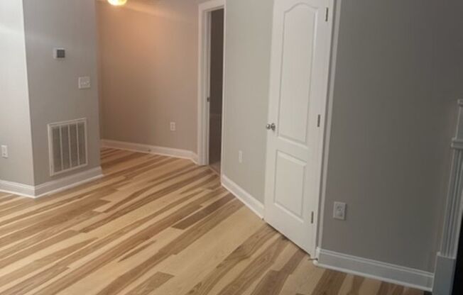 3 Bedroom Condo in Desireable Dilworth!