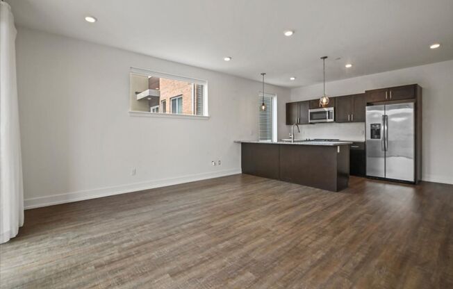 2 beds, 2 baths, 1,110 sqft, $2,200, Unit Unit 309