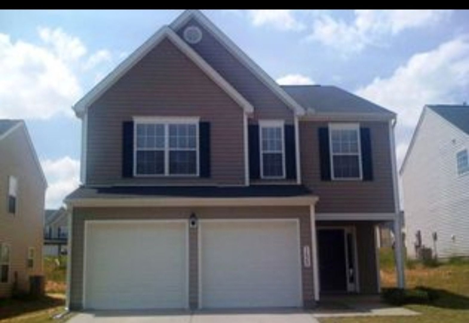 COMING SOON !! Beautiful 3 Bedroom, 2.5 Bath Home with Loft and 2-Car Garage – $1,950/month