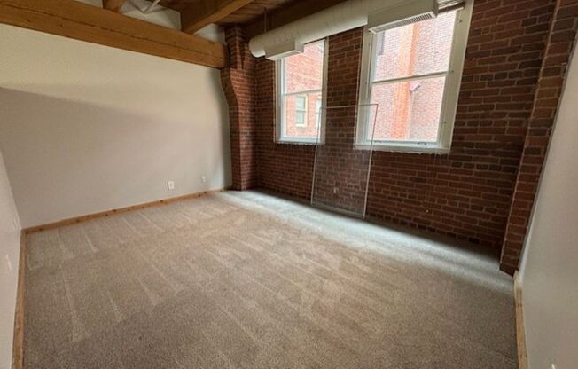 1 bed, 1 bath, 630 sqft, $1,150, Unit 623