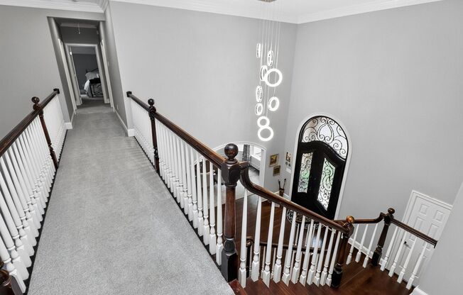 4 beds, 3.5 baths, $6,300