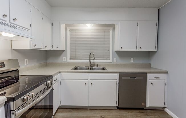 2 beds, 1 bath, $1,450