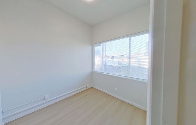 1 bed, 1 bath, 697 sqft, $800, Unit 29B Bedroom 2