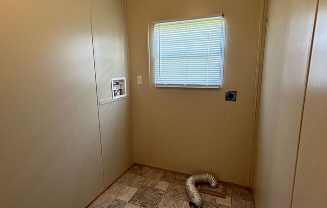 2 beds, 2 baths, $825