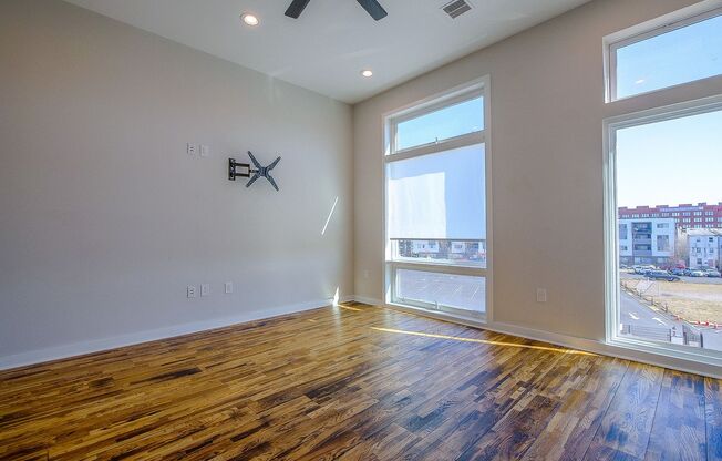 Three Bedroom Modern Olde Kensington Condo with Roofdeck