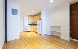 339 E 6 ST