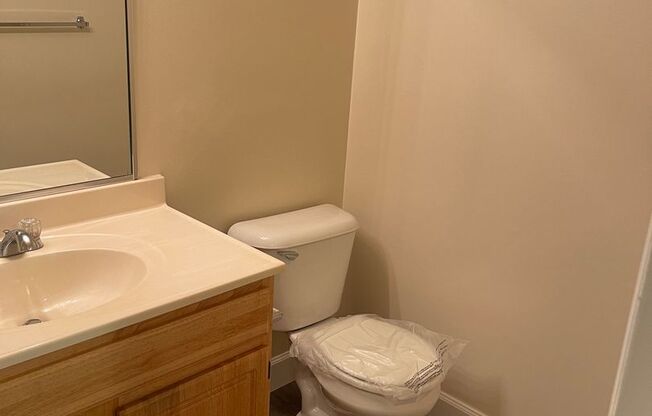 1 bed, 1 bath, 745 sqft, $1,780, Unit 14208 #A3