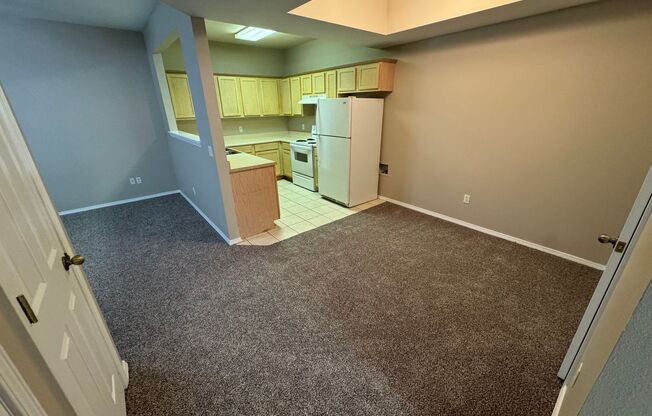 1 bed, 1 bath, $850, Unit UNIT # 214