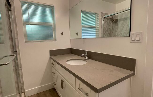 1 bed, 1 bath, 700 sqft, $2,250, Unit #5