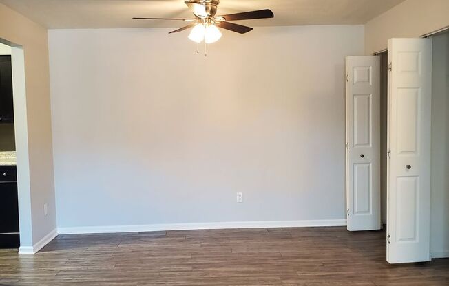 1 bed, 1 bath, 646 sqft, $930, Unit 370k