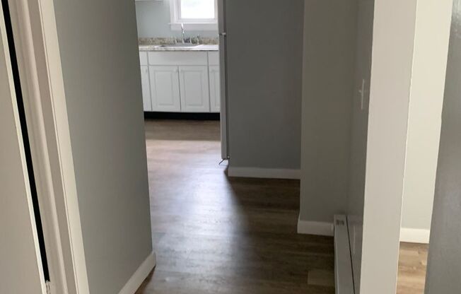 1 bed, 1 bath, $1,350, Unit 3F