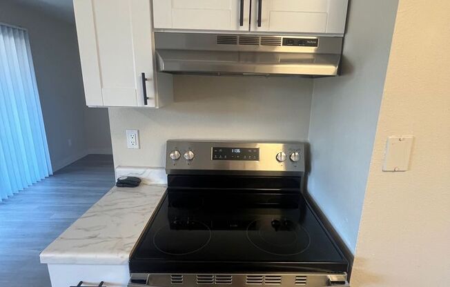 Pond Place Apts