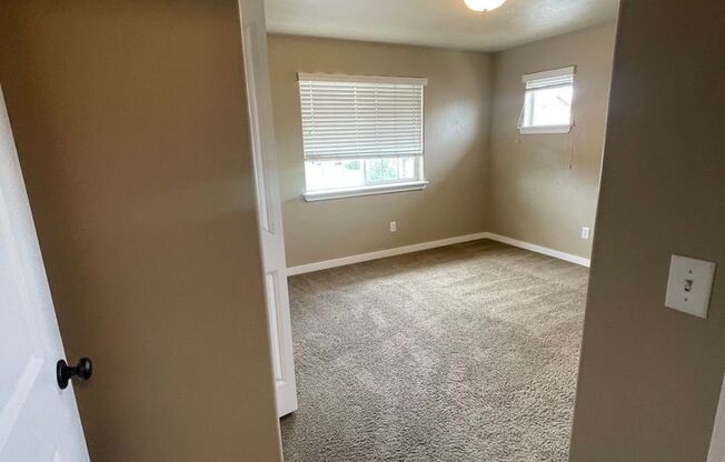 2 bedroom 2 bath condo centrally located on Baxter Ln