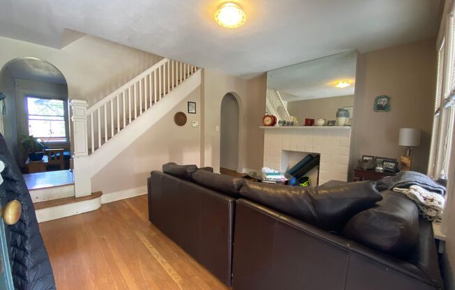 Beautiful Highland Park townhome