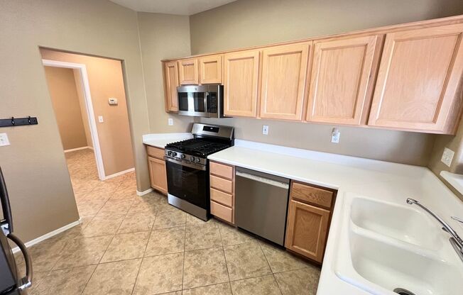 2 beds, 2 baths, $2,000