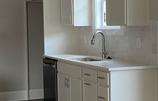 3 beds, 2.5 baths, $2,900