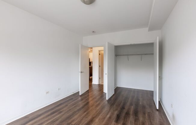 2 beds, 2 baths, $1,499, Unit 2G