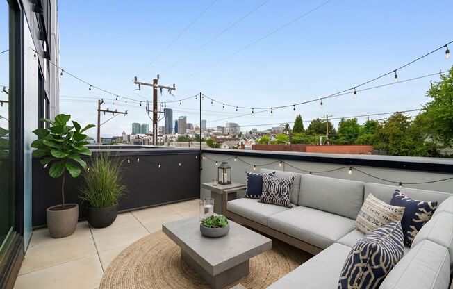 1 bed, 1 bath, 421 sqft, $1,795, Unit 409