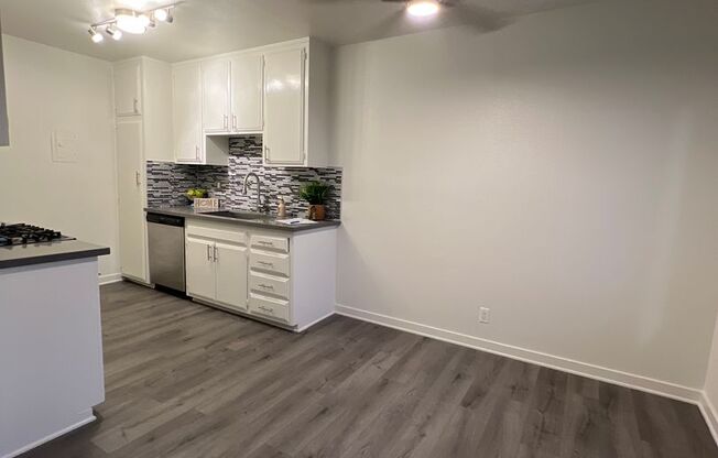 2 beds, 1 bath, 1,100 sqft, $2,475, Unit 241-39