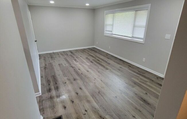 1143 Eastfield