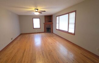 3 Bedroom 2 Bath Carthage Stone Beauty! $1195