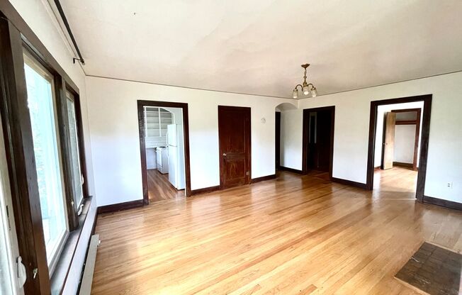 1312 Mill St