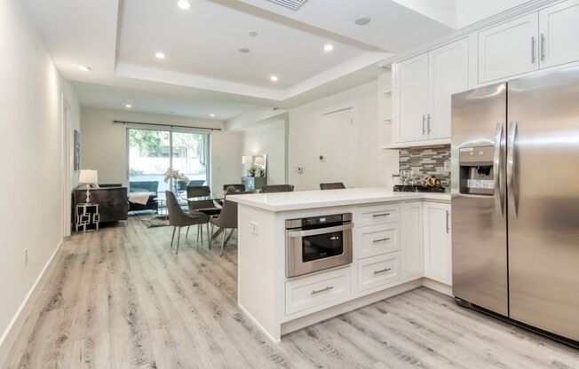 2 beds, 2 baths, 1,299 sqft, $5,250, Unit 504