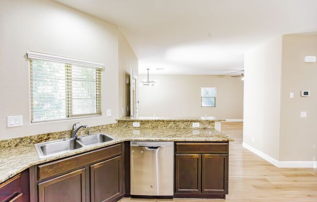3 beds, 3 baths, $2,200