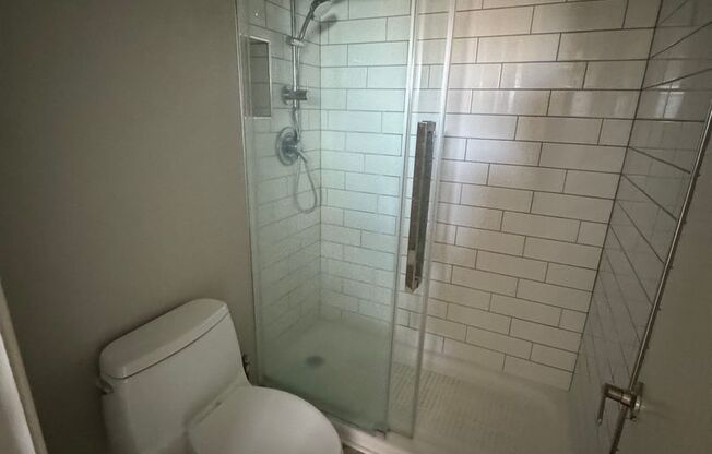 1 bed, 1 bath, $2,000, Unit # 908