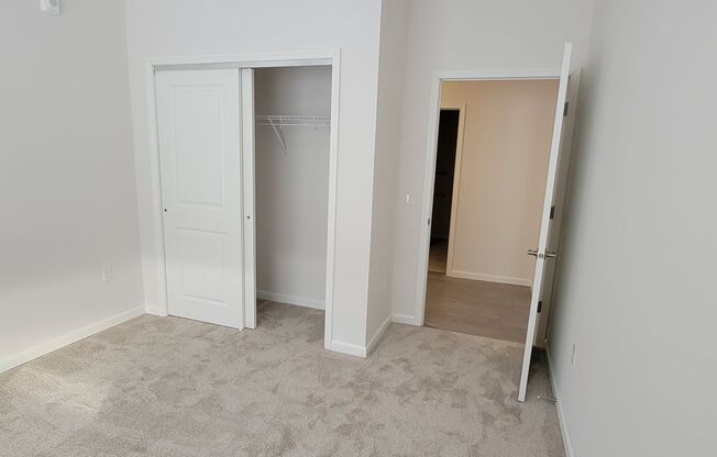 3 beds, 2 baths, 1,344 sqft, $1,665, Unit 336