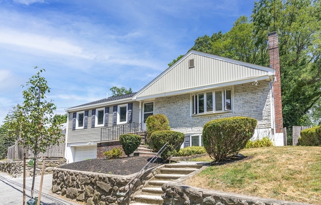 181 MOSS HL RD