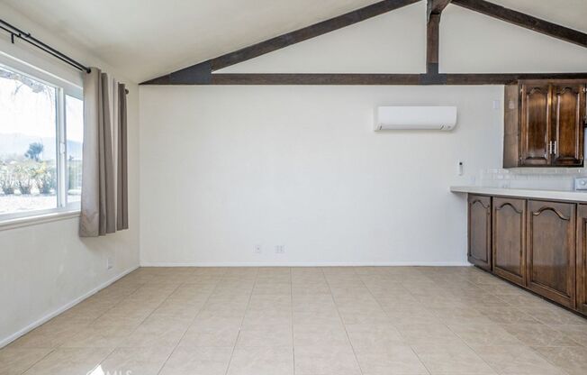 Beautiful 2 Bedroom Home