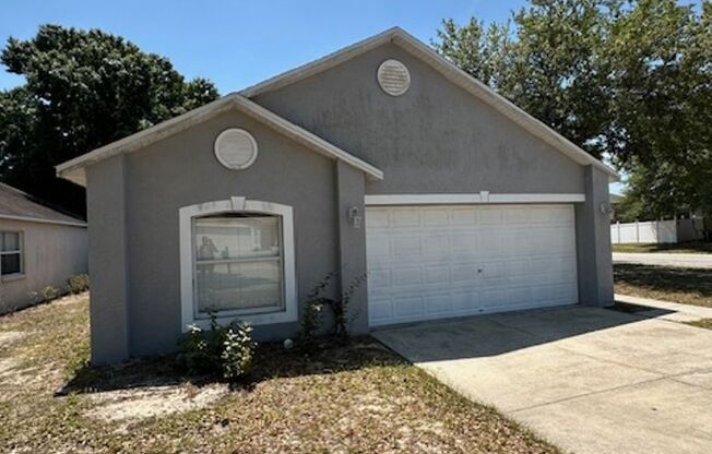 Lovely 3 bedroom 2 bathroom home in Valrico