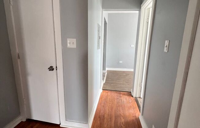 1 bed, 1 bath, 420 sqft, $1,250