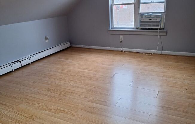 1 bed, 1 bath, 400 sqft, $800, Unit Studio apartment