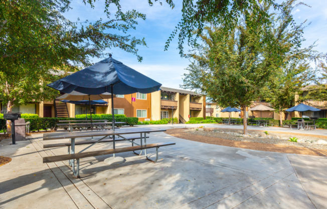 1 bed, 1 bath, 716 sqft, $2,150, Unit F010