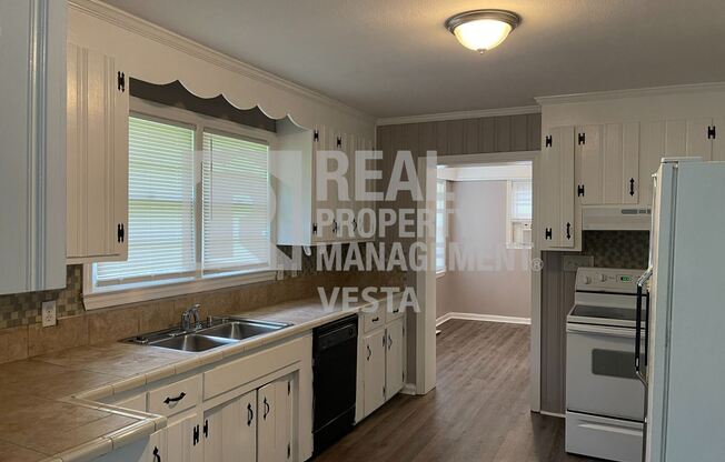 727 Valley Trail