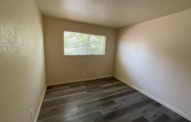 2 beds, 1 bath, 800 sqft, $1,240, Unit Unit A