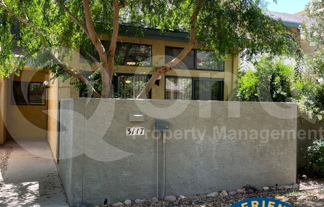 3117 E OASIS DE PALMERAS