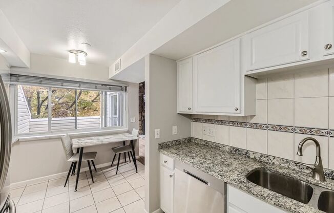 1 bed, 1 bath, $1,700, Unit # B