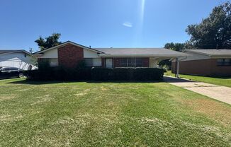 Beautiful 3 Bedroom Bossier Home