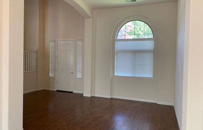 Five Bedroom Home In gated Serrano